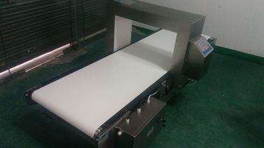 Detectores de metales del transportador de correa de la seguridad alimentaria para leche en polvo, garantía de 1 año