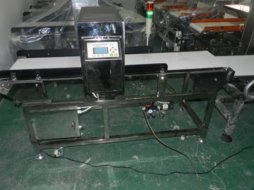 Categoría alimenticia industrial de los detectores de metales del acero inoxidable con la banda transportadora