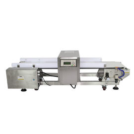 Detector de metales en línea de la categoría alimenticia para la línea de la producción alimentaria, vida de servicio larga