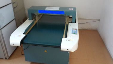 Tipo detector del transportador de la aguja de la tela para la ropa dentro de la detección de la aguja