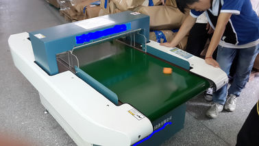 Detector de metales lleno de la aguja del control numérico para la ropa/comida/droga